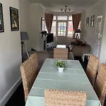 College Road, Birmingham M5 M6, 3 Bedrooms Parking Garden
